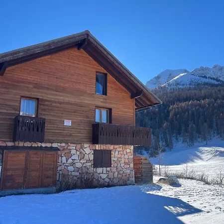 Chalet Vars 8 A 10 Personnes, Proche Des Pistes Exterior photo