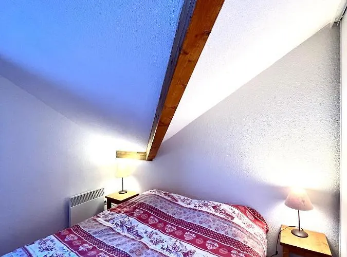 Chalet Vars 8 A 10 Personnes, Proche Des Pistes